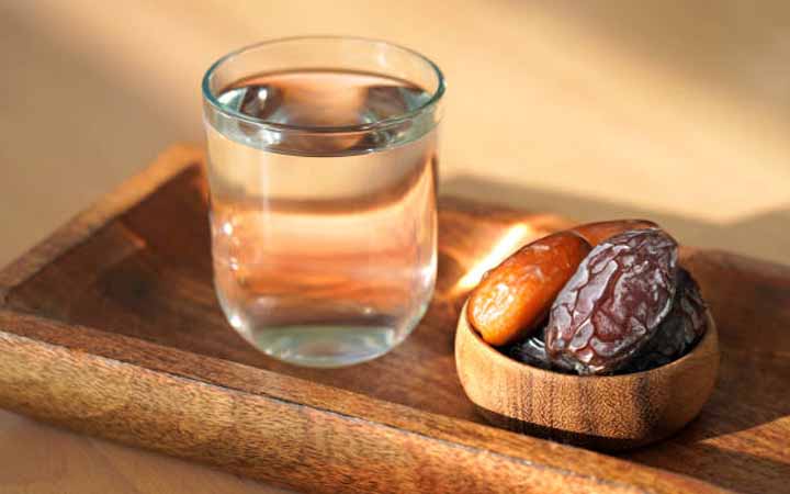 খেজুর ভেজানো পানি খাওয়ার উপকারিতা