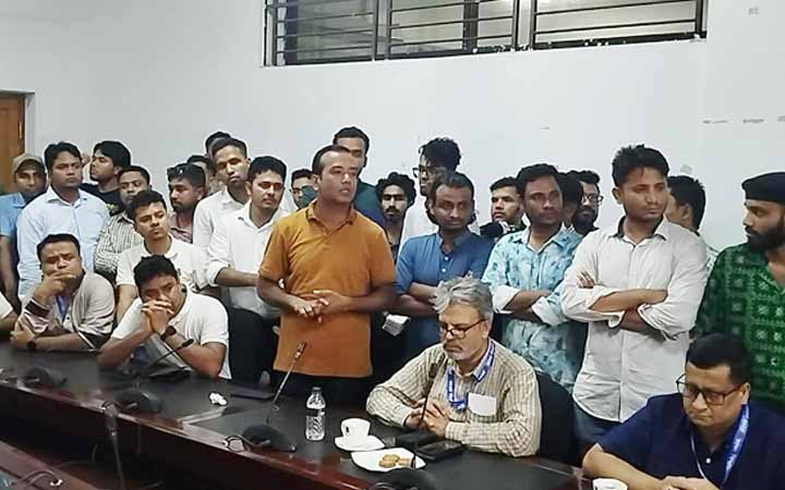 ঢাবি ভিসিকে ‘জামায়াতি প্রশাসন’ আখ্যা দিল ছাত্রদল