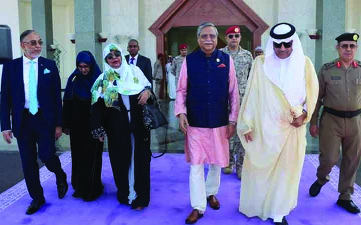 হজ শেষে রাষ্ট্রপতি দেশের পথে