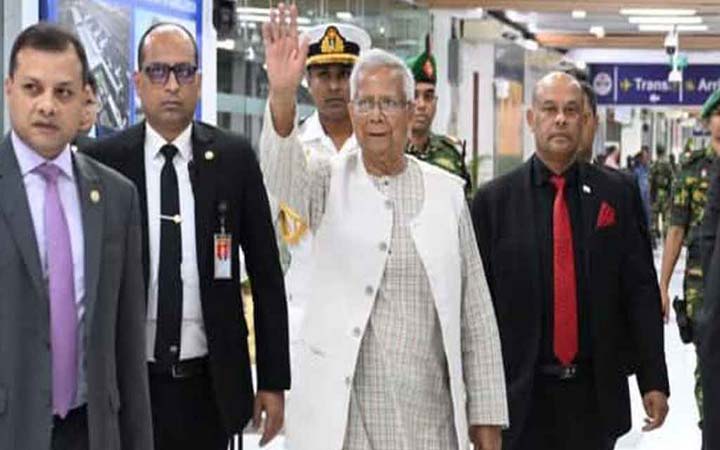 জাপানের উদ্দেশে ঢাকা ছাড়লেন প্রধান উপদেষ্টা