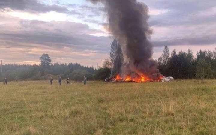 রাশিয়ার প্রশিক্ষণ বিমান বিধ্বস্তে নিহত ৪