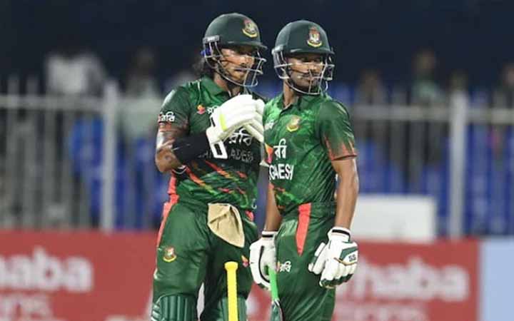 কোনরকম দুইশ করেই অলআউট টাইগাররা