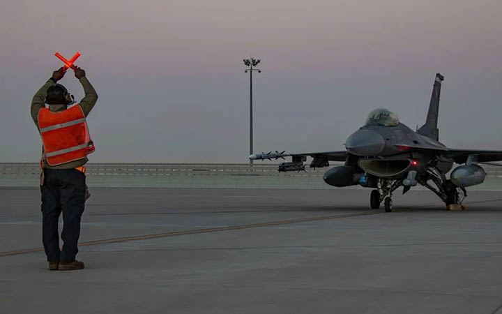 কাতারের ঘাঁটিতে আরও ১০ বছর মার্কিন সেনা থাকবে