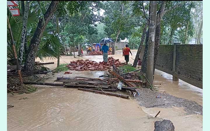 শেরপুরে কমছে বন্যার পানি, নিহত বেড়ে ৮