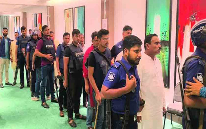 গোপন বৈঠক থেকে ১৯ ইউপি সদস্য আটক