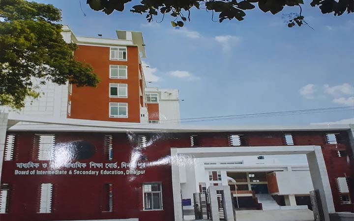 দিনাজপুর বোর্ডে কমেছে পাসের হার ও জিপিএ-৫