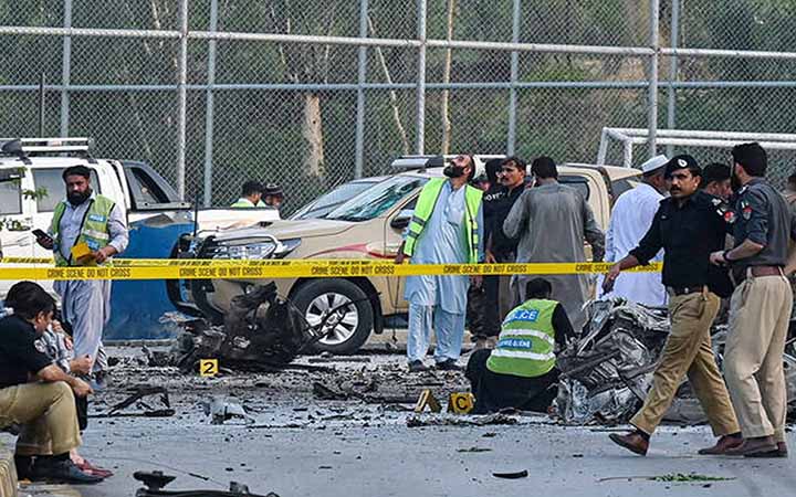 সীমান্তে আত্মঘাতী হামলায় ৭ পাকিস্তানি সেনা নিহত