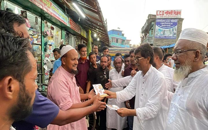 ‘বাংলাদেশের ১৮ কোটি মানুষ পিআর বুঝে না’