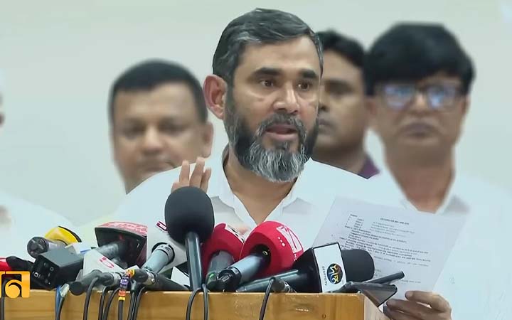 মনোনয়ন বাণিজ্যের অভিযোগ পেলেই ব্যবস্থা : ইসি সানাউল্লাহ