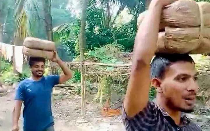 দুই নারীর সাহসিকতায় বিপুল পরিমাণ মাদক জব্দ