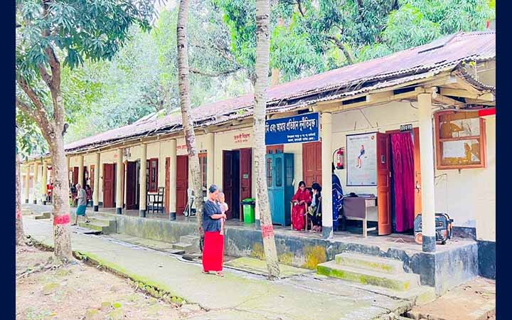 অনিয়ম ও দুর্নীতিতে ডুবছে রাঙামাটির বরকল স্বাস্থ্য কমপ্লেক্স