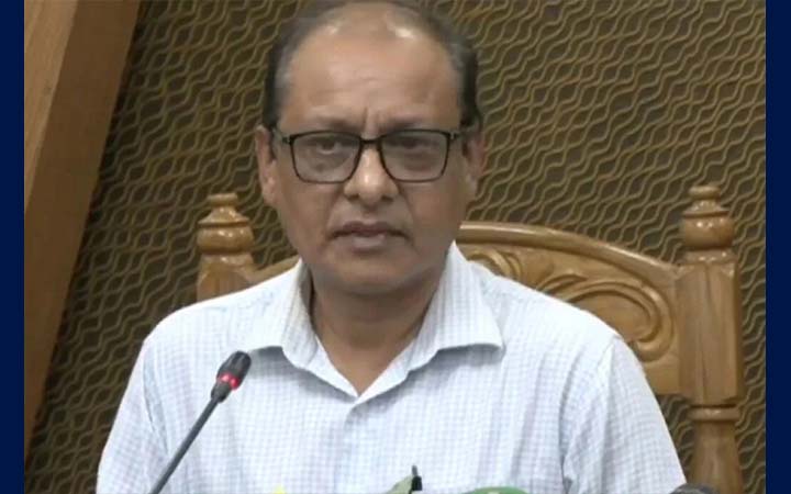 ভূমিকম্প অনিশ্চিত তাই বিদ্যালয় বন্ধের সুযোগ নেই: প্রাথমিক শিক্ষা উপদেষ্টা