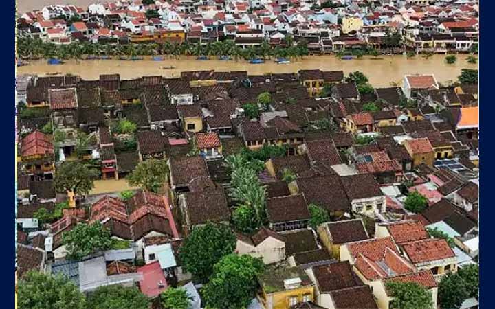 ভিয়েতনামে বন্যায় ৫৫ জনের প্রাণহানি