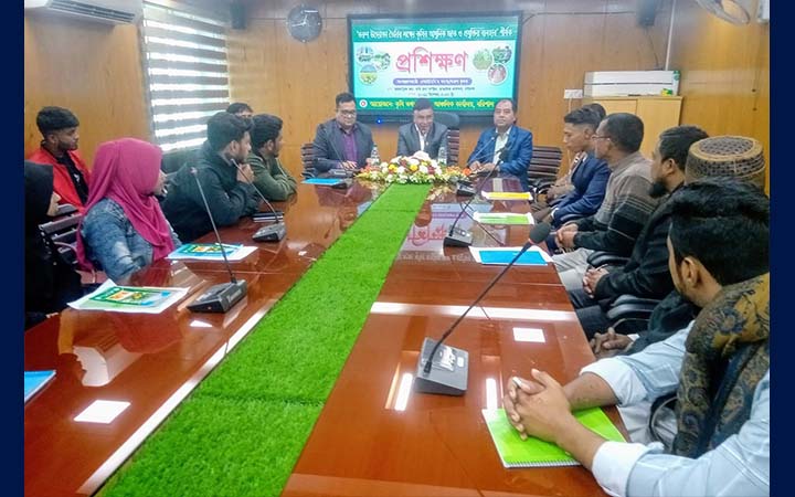 বরিশালে কৃষি বিষয়ে তরুণদের প্রশিক্ষণ