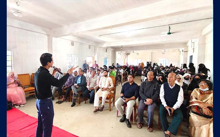 মাইজভাণ্ডারী যুব ফোরামের উদ্যোগে ‘ক্যারিয়ার গাইডেন্স’ সেমিনার