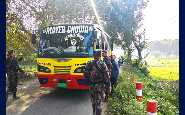 এনসিপি নেতাকে গুলি: কুষ্টিয়া-মেহেরপুরে আটটি বিশেষ চেকপোস্ট বসাল বিজিবি