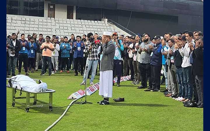 খেলার মাঠেই জাকির জানাজা সম্পন্ন