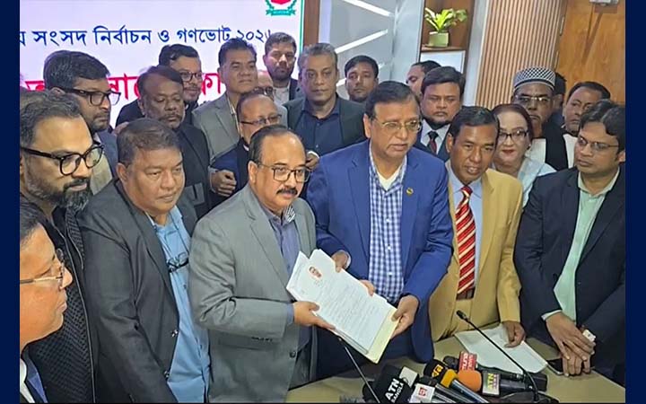 ঢাকা-১৭ আসনে তারেক রহমানের মনোনয়নপত্র জমা