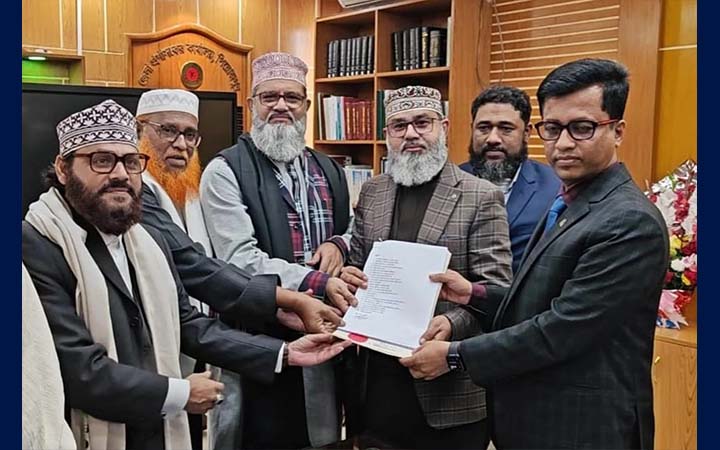 পিরোজপুর-১ আসনে মনোনয়নপত্র জমা দিলেন মাসুদ সাঈদী