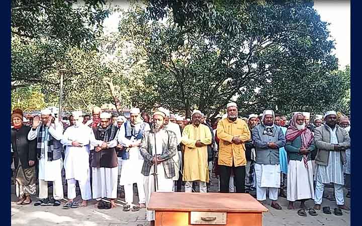 চাঁপাইনবাবগঞ্জে বেগম খালেদা জিয়ার গায়েবানা জানাজা অনুষ্ঠিত