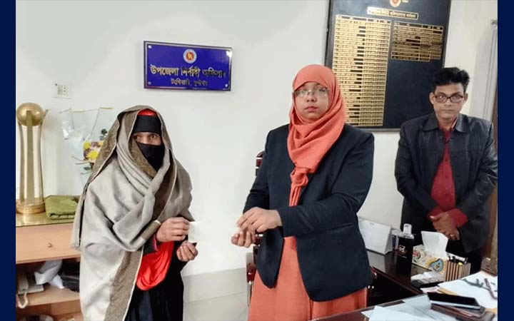 আগুনে ক্ষতিগ্রস্ত ৬ পরিবার পেল সরকারি সহায়তা