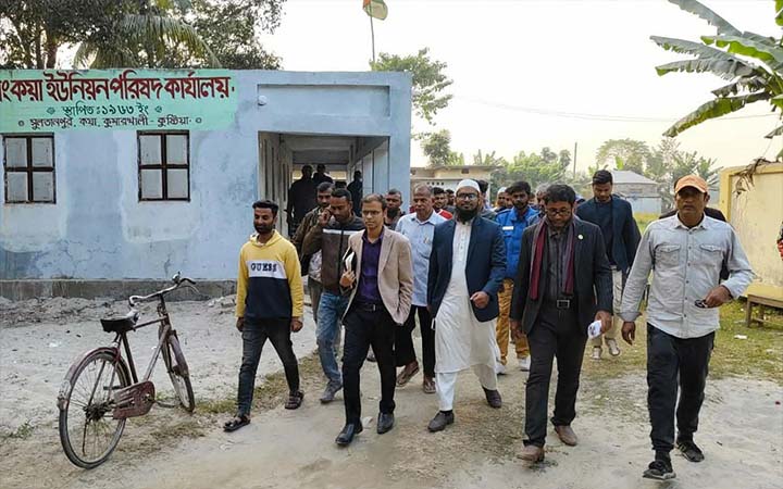 ইউনিয়ন পরিষদের স্থান নির্ধারণে তদন্ত কমিটির সরেজমিন পরিদর্শন