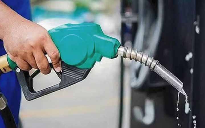 ৮ মার্চ থেকে নতুন পদ্ধতিতে তেল বিক্রি