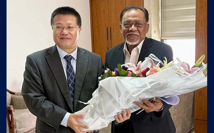 প্রধানমন্ত্রীর জনপ্রশাসন উপদেষ্টার সঙ্গে চীনা রাষ্ট্রদূতের সাক্ষাৎ