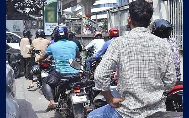 মোটরসাইকেল রাইড শেয়ারকারীরা দৈনিক পাবেন ৫ লিটার তেল