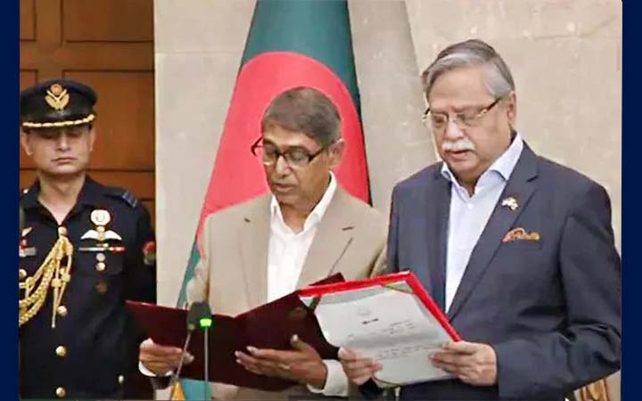 মন্ত্রী হলেন আহমেদ আযম খান