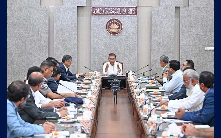 ঢাকা শহরের ট্রাফিক ব্যবস্থাপনা ঢেলে সাজানোর উদ্যোগ