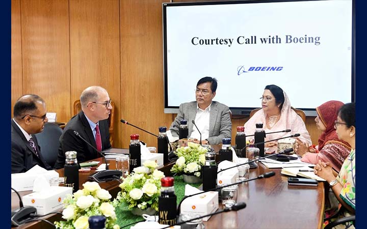 ক্রীড়া দিবস উপলক্ষে মুন্সীগঞ্জে আলোচনা সভা ও বর্ণাঢ্য র‍্যালি