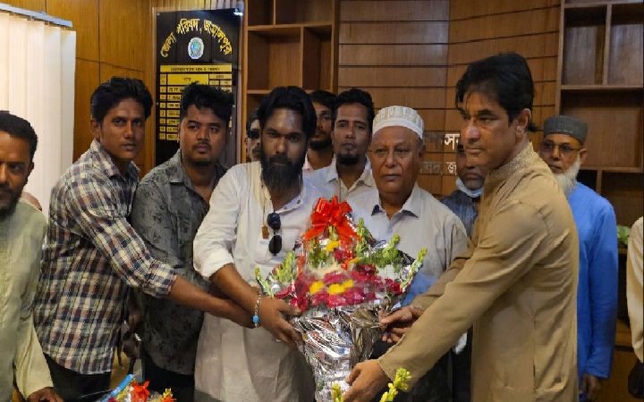 জামালপুরে নবনিযুক্ত জেলা পরিষদ প্রশাসককে জেলা বিএনপির সংবর্ধনা