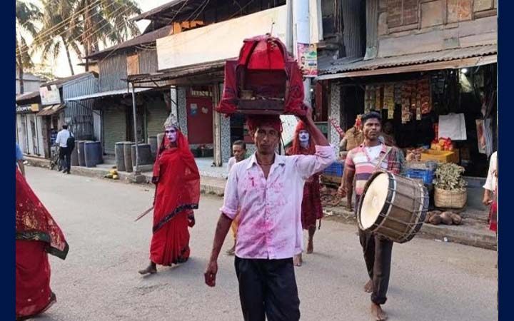 চৈত্র সংক্রান্তি ঘিরে কলাপাড়ায় লোকজ উৎসবের আমেজ