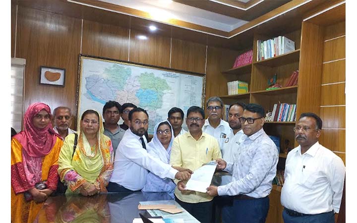 রাজশাহীতে চিকিৎসকদের অতিরিক্ত ফি নিয়ন্ত্রণসহ ৬ দফা বাস্তবায়নের দাবি