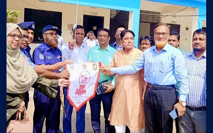 নোয়াখালীতে হাম-রুবেলা টিকাদান ক্যাম্পেইন উদ্বোধন, লক্ষ্য ৫ লাখের বেশি শিশু