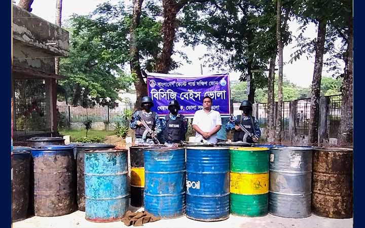 ভোলায় জ্বালানি ও ভোজ্য তেল জব্দ