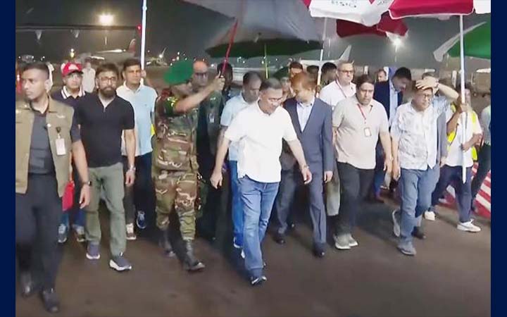 যশোর সফর শেষে ঢাকায় পৌঁছেছেন প্রধানমন্ত্রী