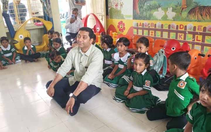 প্রাথমিক বিদ্যালয় পরিদর্শনে বান্দরবানের লামায় প্রতিমন্ত্রী ববি হাজ্জাজ