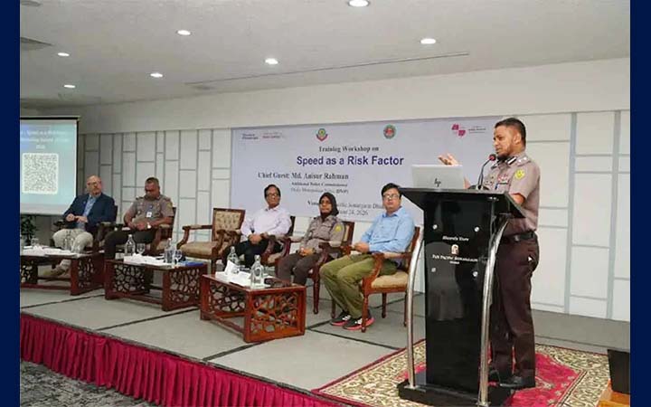 প্রধান সড়কে অটোরিকশা-ফিটনেসবিহীন গাড়ি বন্ধে শিগগিরই কার্যকর ব্যবস্থা: ডিএমপি