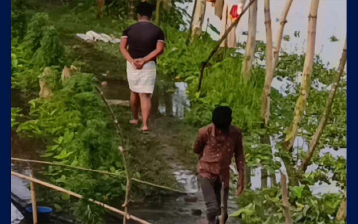 দুধকুমার নদের পানি এখনো বিপৎসীমার ওপরে, বন্যা পরিস্থিতি অপরিবর্তিত