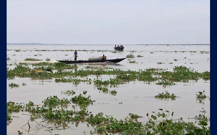 গাইবান্ধায় নদ-নদীর পানি কমছে, নদীভাঙন অব্যাহত
