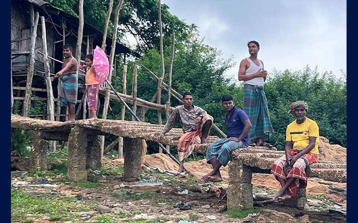 কাপ্তাই হ্রদে মাছ ধরা বন্ধ, তিন মাস কর্মহীন মৎস্যজীবীরা