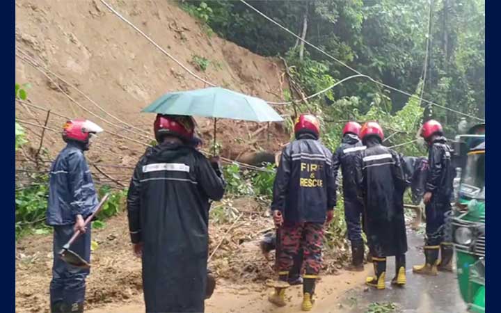 বান্দরবানে ভারী বৃষ্টিতে পাহাড়ধস