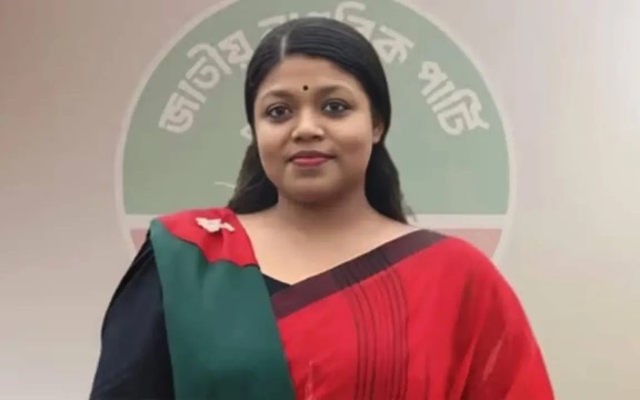 ১ দফার ঘোষক নিয়ে প্রশ্ন তুললেন নুসরাত তাবাসসুম