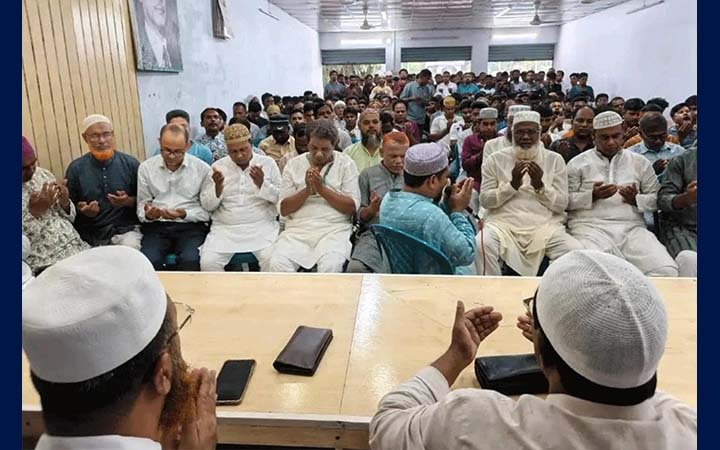 বেগম খালেদা জিয়ার জন্মবার্ষিকী উপলক্ষে কুড়িগ্রামে দোয়া