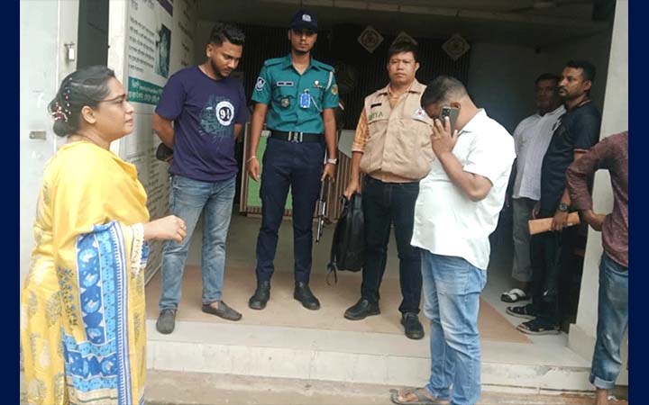 চট্টগ্রামে বিআরটিএর অভিযানে ২ দালালকে কারাদণ্ড