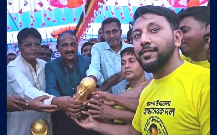 মোংলায় স্বেচ্ছাসেবক দল ও যুবদলের প্রীতি ফুটবল ম্যাচ