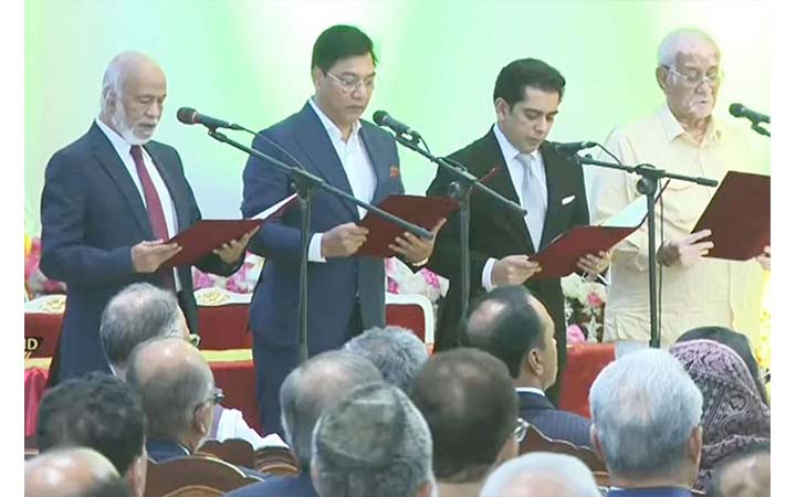 শপথ নিলেন নতুন ৪ মন্ত্রী, ২ প্রতিমন্ত্রী