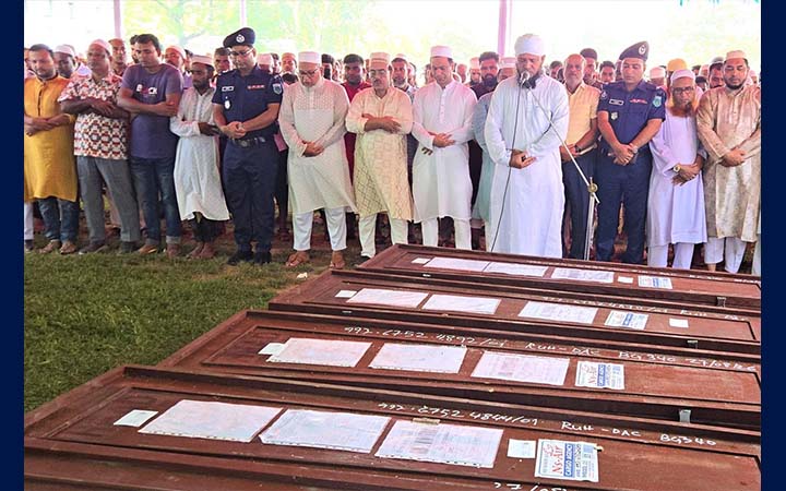 সৌদিতে অগ্নিকাণ্ডে নিহত নওগাঁর ৭ প্রবাসীর মরদেহ দেশে এনে দাফন